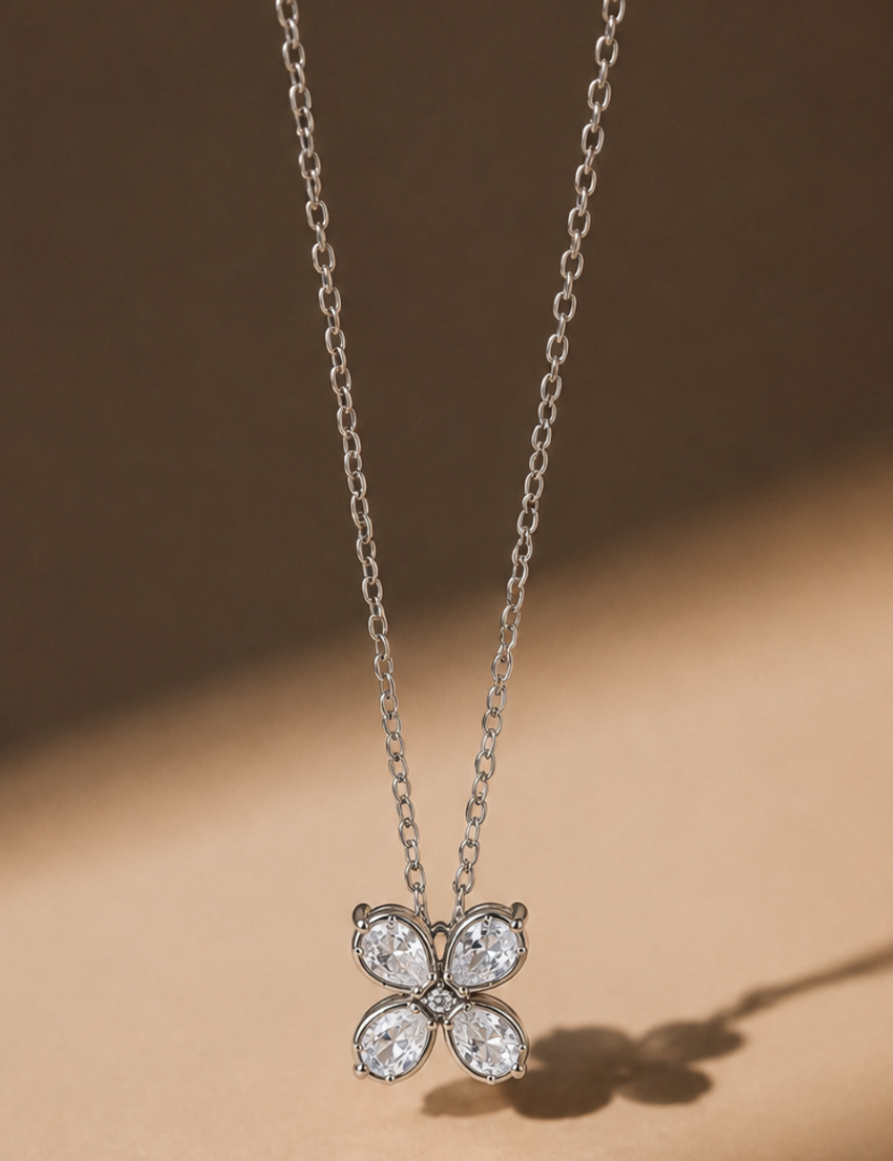Lumière Four-Petal Necklace